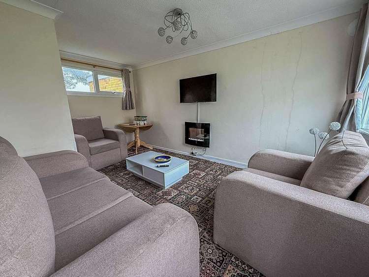 00122BA⭐ – Belle Aire, 3 bed, 6 berth chalet. Emerald rated. Preview 5