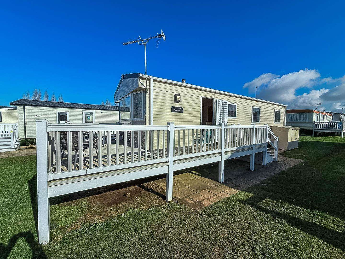Start planning your 2026 family holidays at this beautiful, dog-friendly, 5 berth caravan with decking located on Manor Park Holiday Park, the perfect coastal retreat in Hunstanton, Norfolk. - property