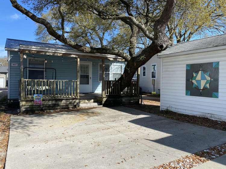 2 Bedroom 1 bath cottage Preview 0