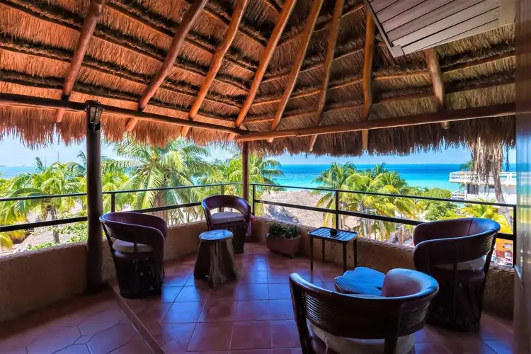 “Penthouse 32” Ocean View Preview 0