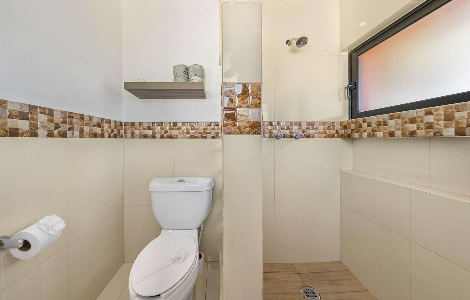 Ocean View Penthouse Apartments In Aspen Reference: Penthouse 32 Ocean View