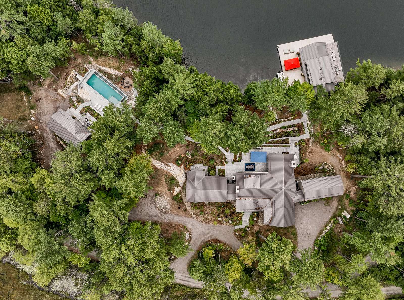 Lap of Luxury on Redwood - property