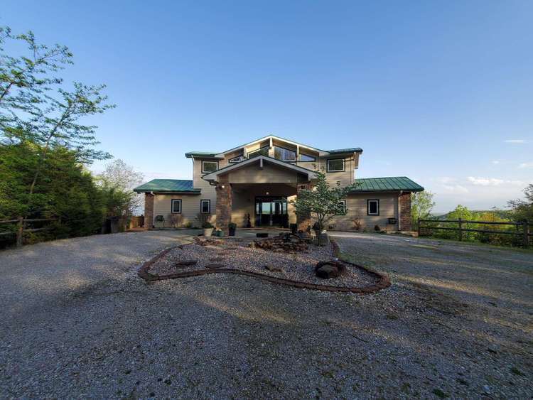 Breezy Point - Amazing Lake Views! Preview 0