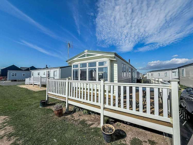 28010KV⭐ – Kestrel View, 3 bed, 8 berth caravan with decking. Opal rated. Preview 0