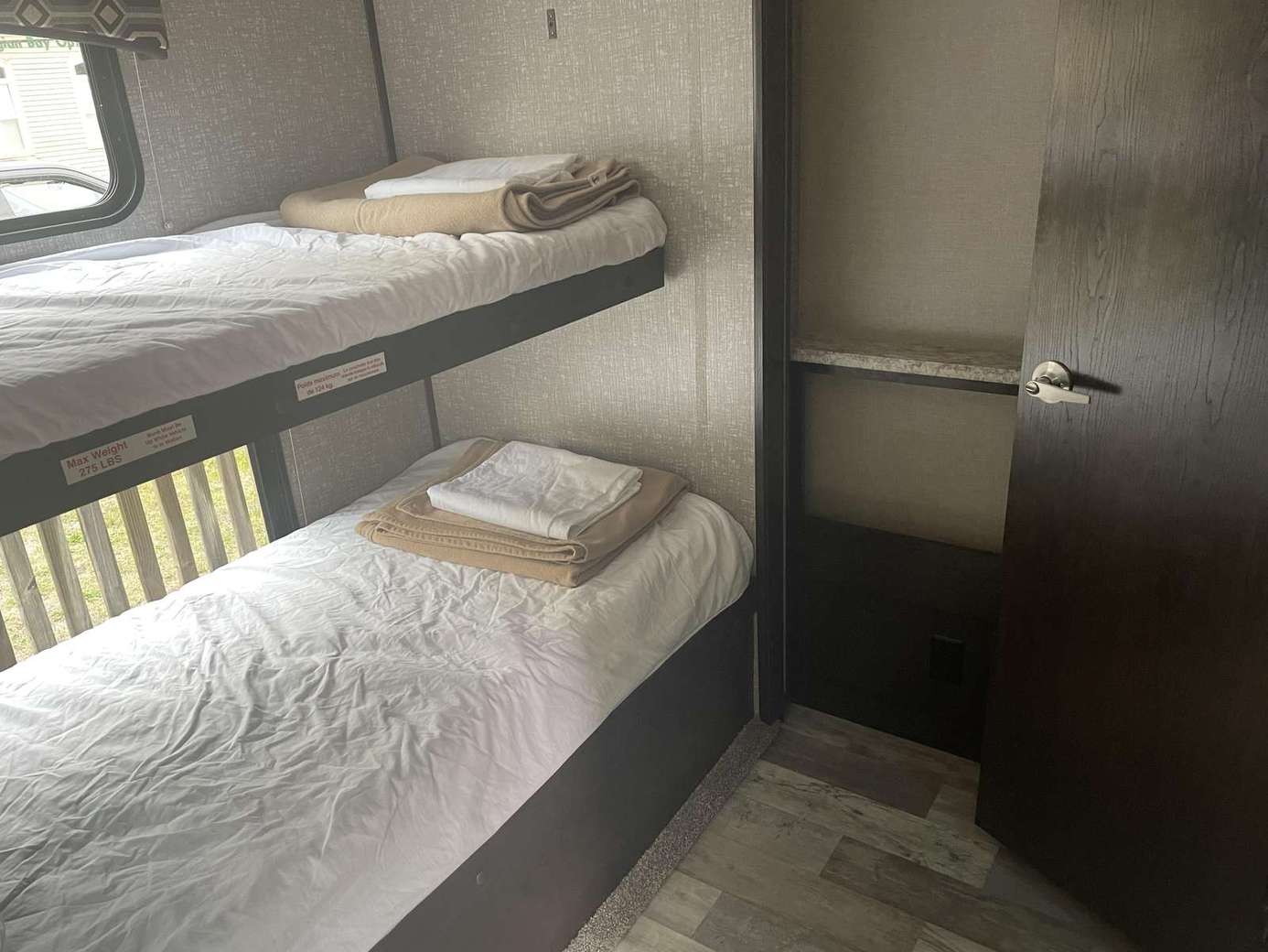 2017 Camper i011823 preview