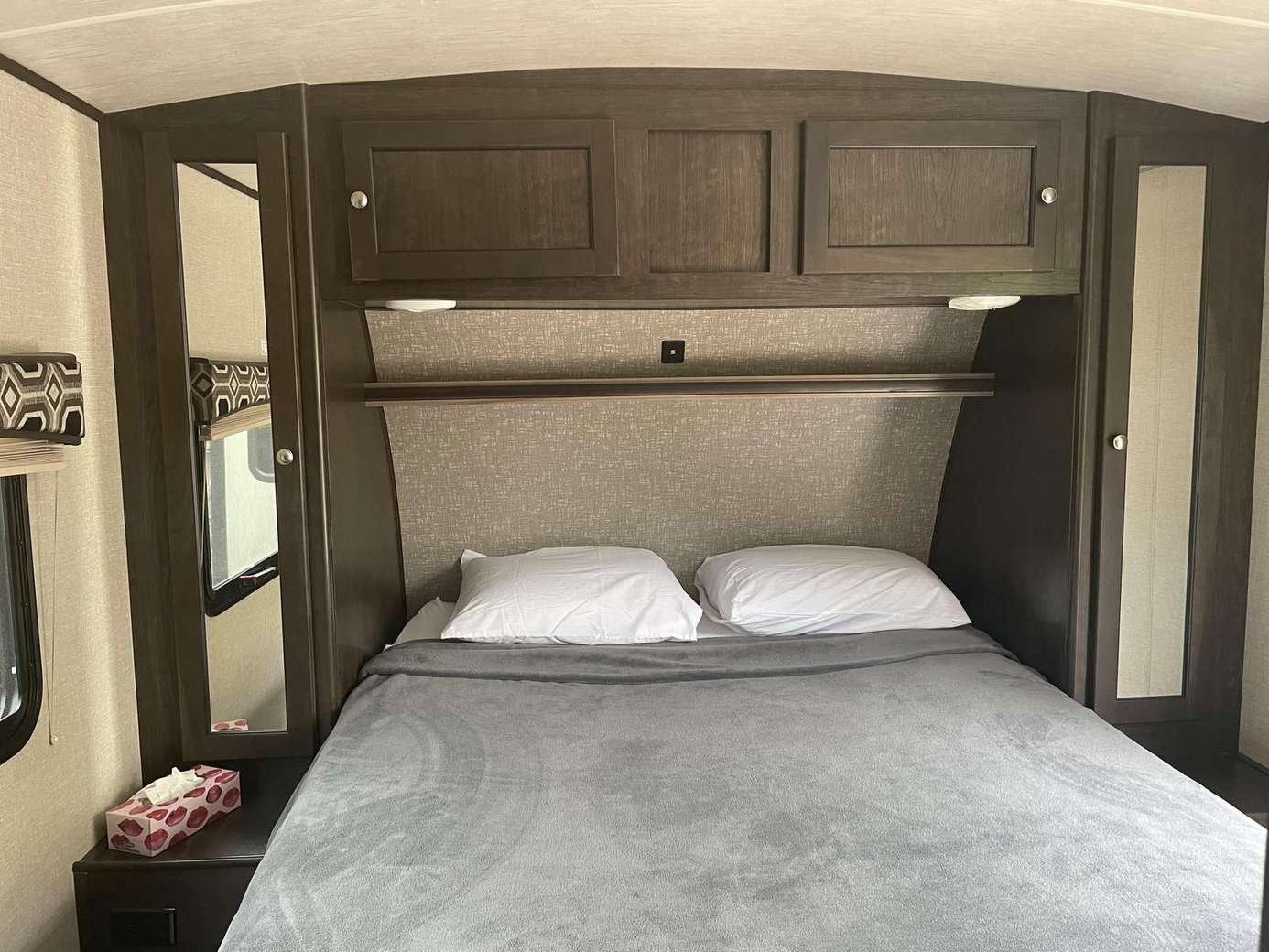 2017 Camper i019102 preview