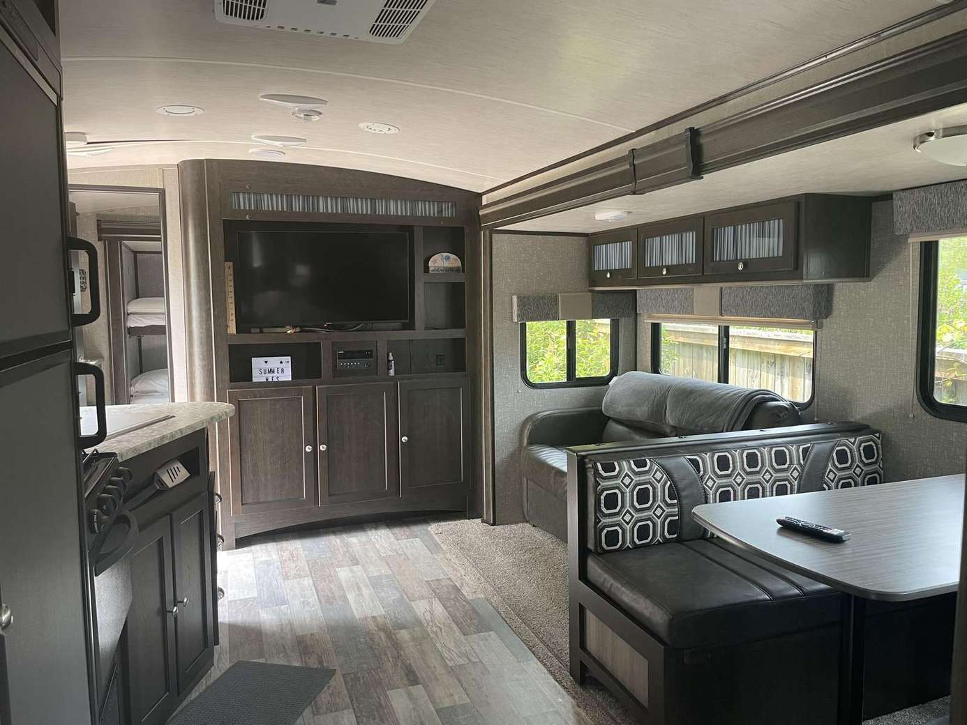 2017 Camper i089186 preview