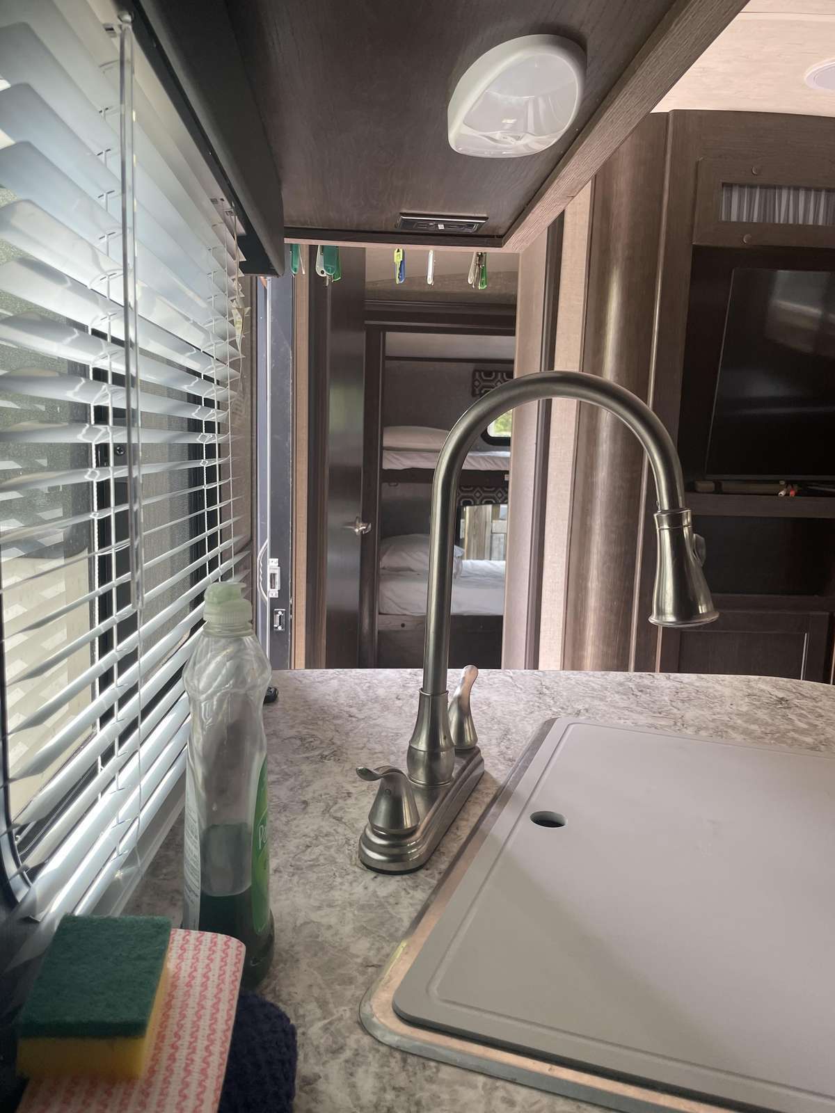 2017 Camper i094321 preview
