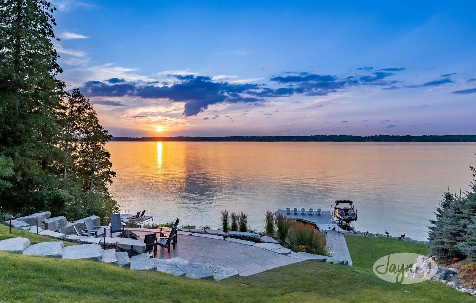 Sunsets at Chateau Lake Simcoe Preview 1