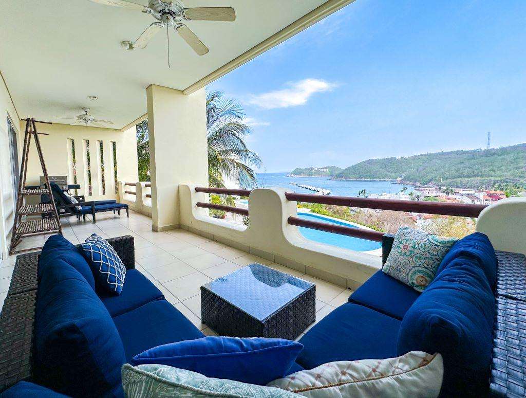 Amazing Views, Beautifully Decorated 2 Bedroom - property