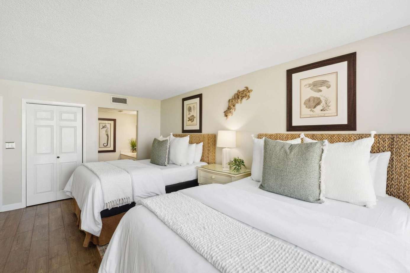 Edgewater Beach Resort I-304 | How Sweet the Sound