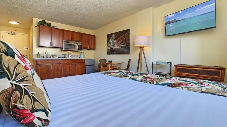 Waikiki Grand Suite 804 Preview 0
