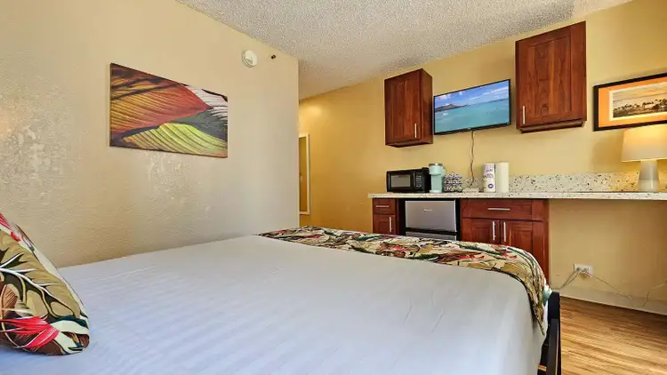 Waikiki Grand Suite 603 Preview 0