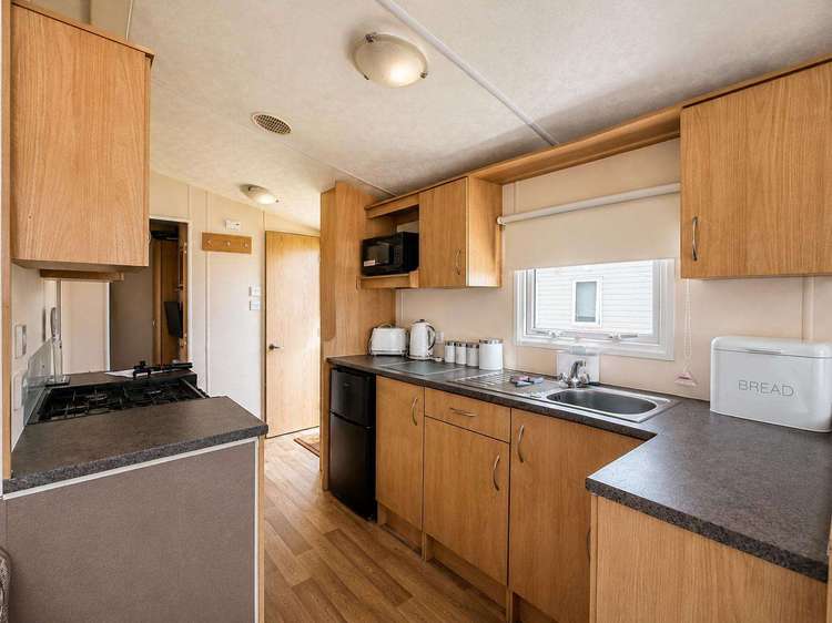 27022S⭐ – S, 2 bed, 6 berth caravan. Emerald rated. Preview 5