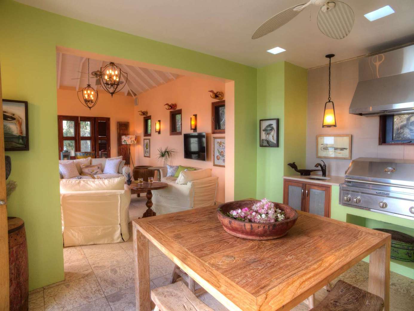 Bright, open kitchen and dining area perfect for gatherings