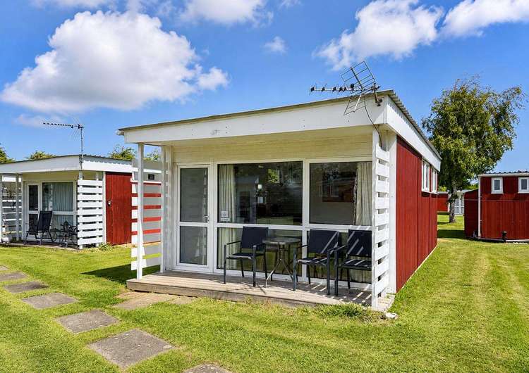 92031CS⭐ – Cedar Springs 31, 2 bed, 4 berth chalet. Ruby rated. Preview 0