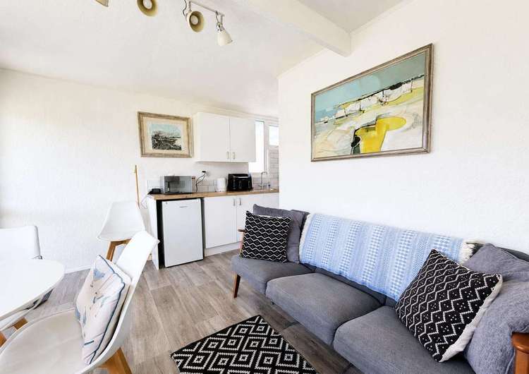 92031CS⭐ – Cedar Springs 31, 2 bed, 4 berth chalet. Ruby rated. Preview 5