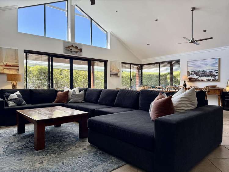 Dunsborough House 23 Preview 0