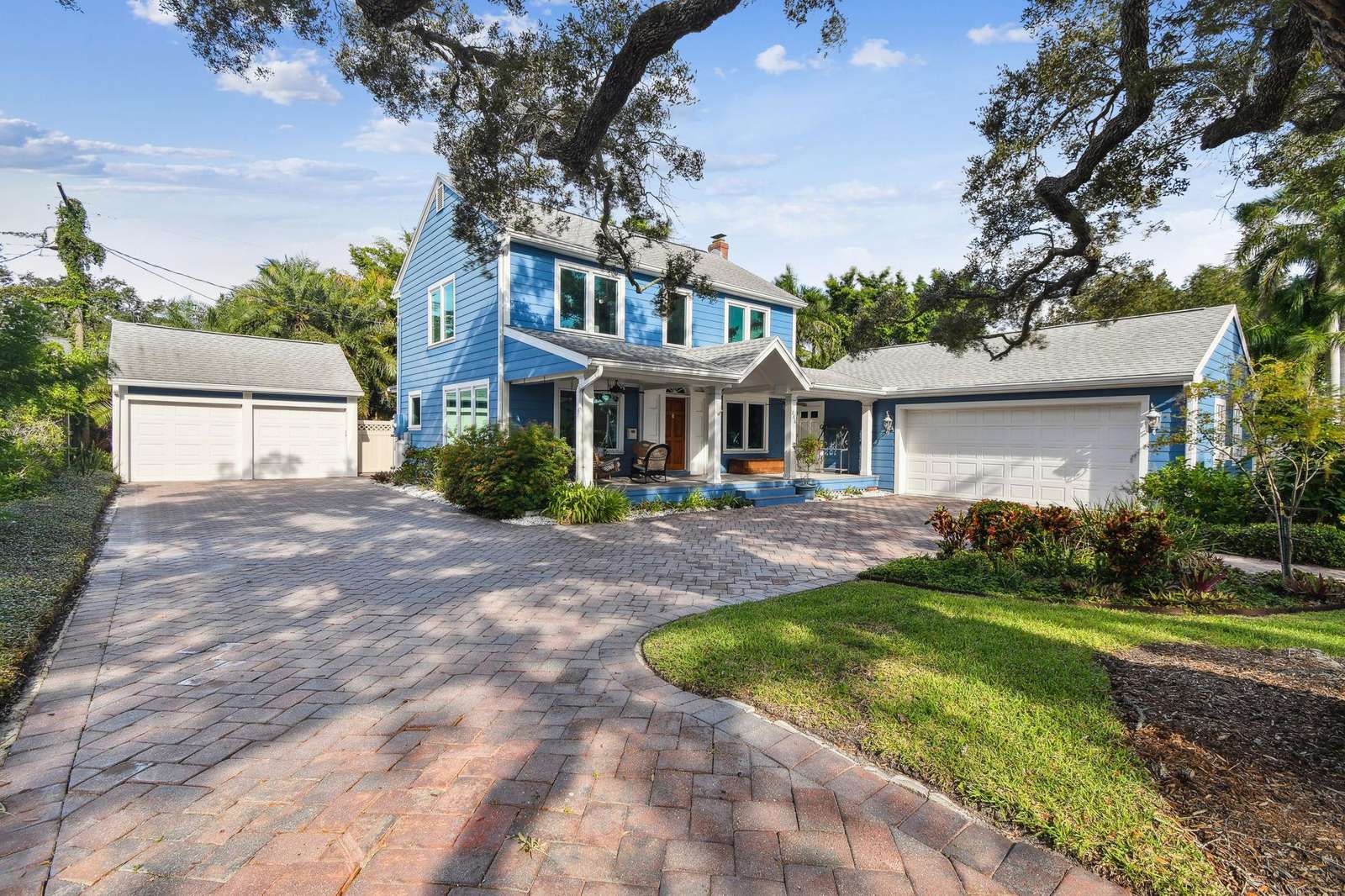 Riverside Court Gulfcoast Holiday Homes