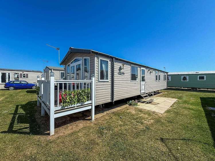 50007E⭐ – Eagle, 3 bed, 8 berth caravan with decking, D/G and C/H. Opal rated. Preview 0