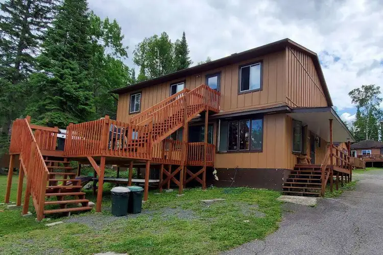 Bay View Lodge Preview 1