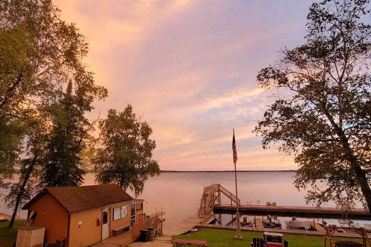 Bay View Lodge Preview 2