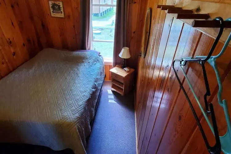 Dockside Cabin Preview 4