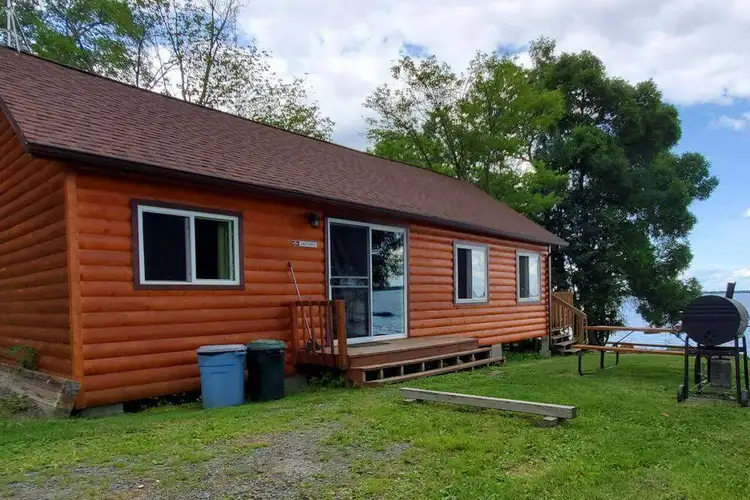 Lazy Days Cabin Preview 1