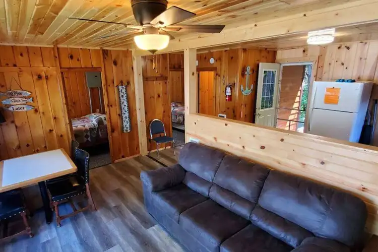Otter Cabin Preview 4