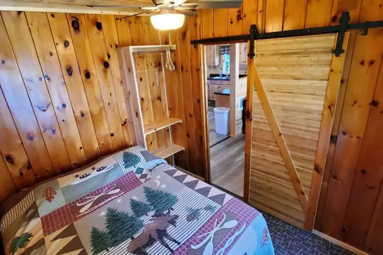 Otter Cabin Preview 1