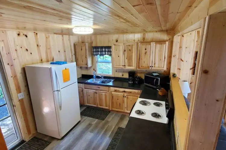 Otter Cabin Preview 5