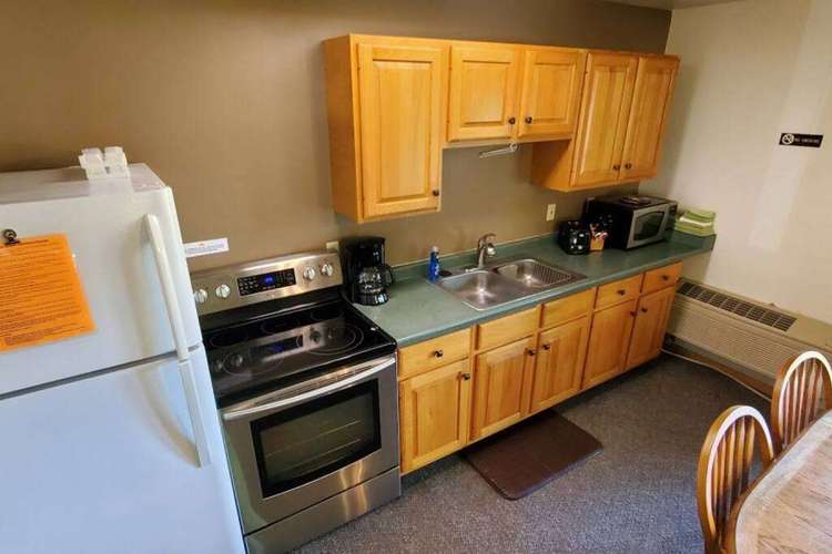 Walleye Villa Preview 2
