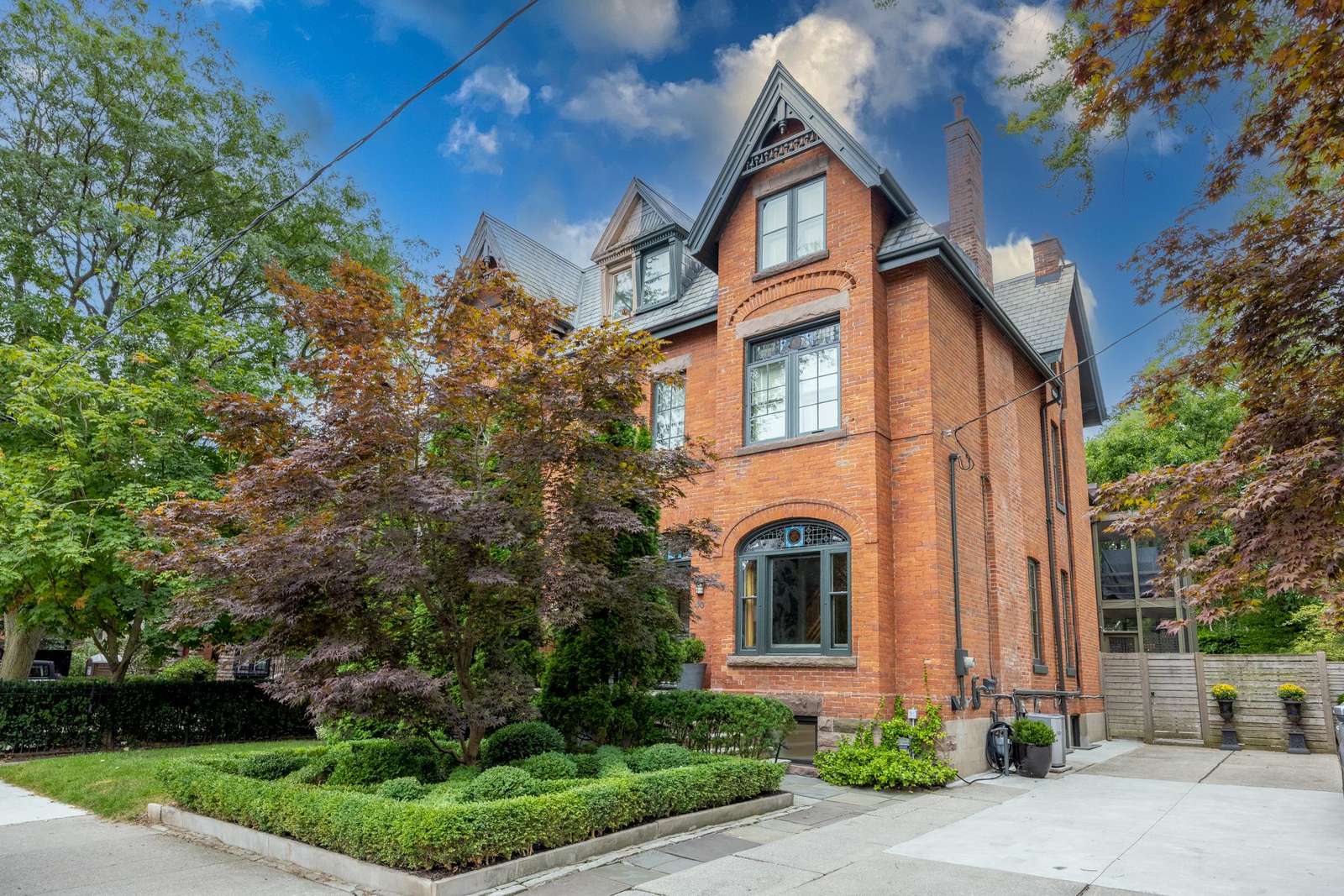 THE FAMILY TREE - property