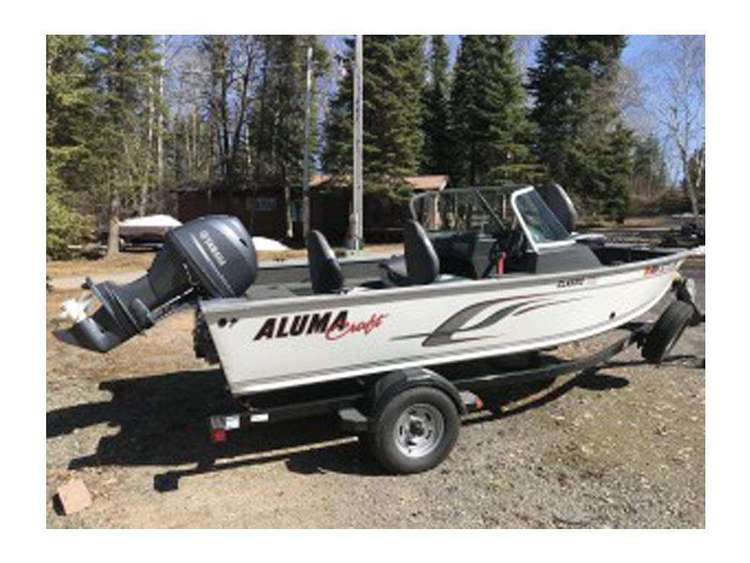 Alumacraft Windshield 70HP Preview 0